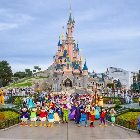 Appartement Disneyland Idealement Situe Serris Extérieur photo